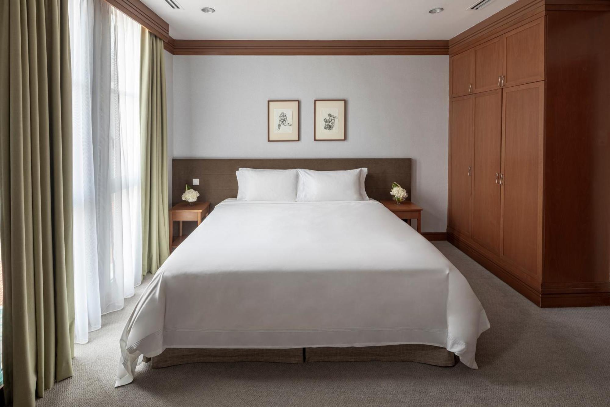 Fraser Place Robertson Walk Singapore Exteriör bild A bedroom at the hotel
