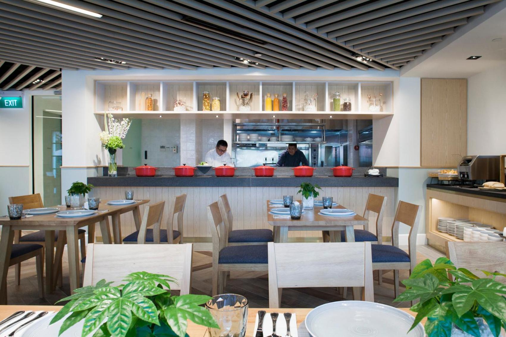 Fraser Place Robertson Walk Singapore Exteriör bild The interior of the restaurant