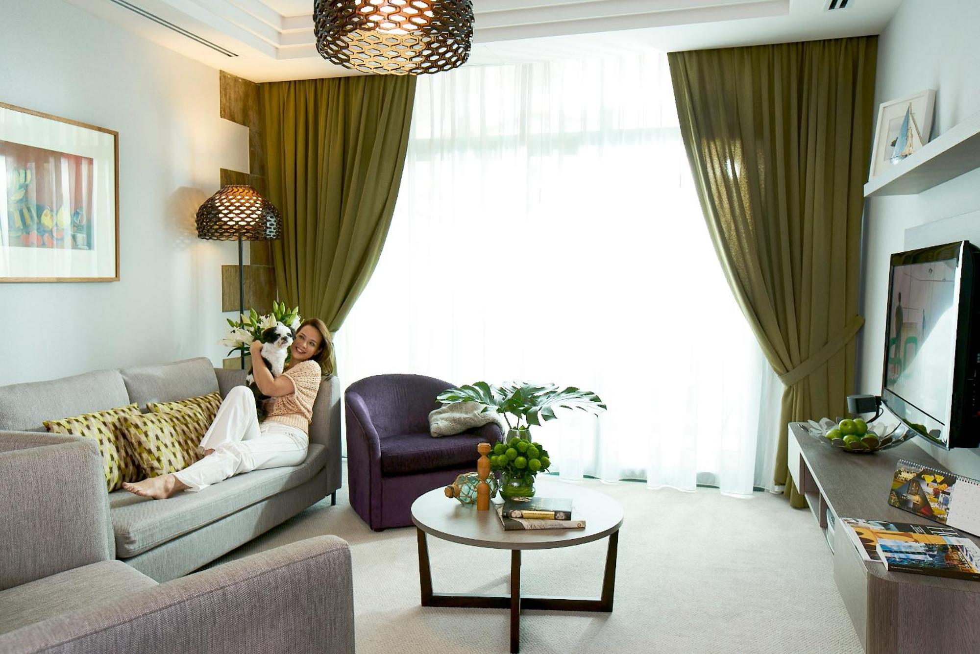 Fraser Place Robertson Walk Singapore Exteriör bild A living room in a hotel suite