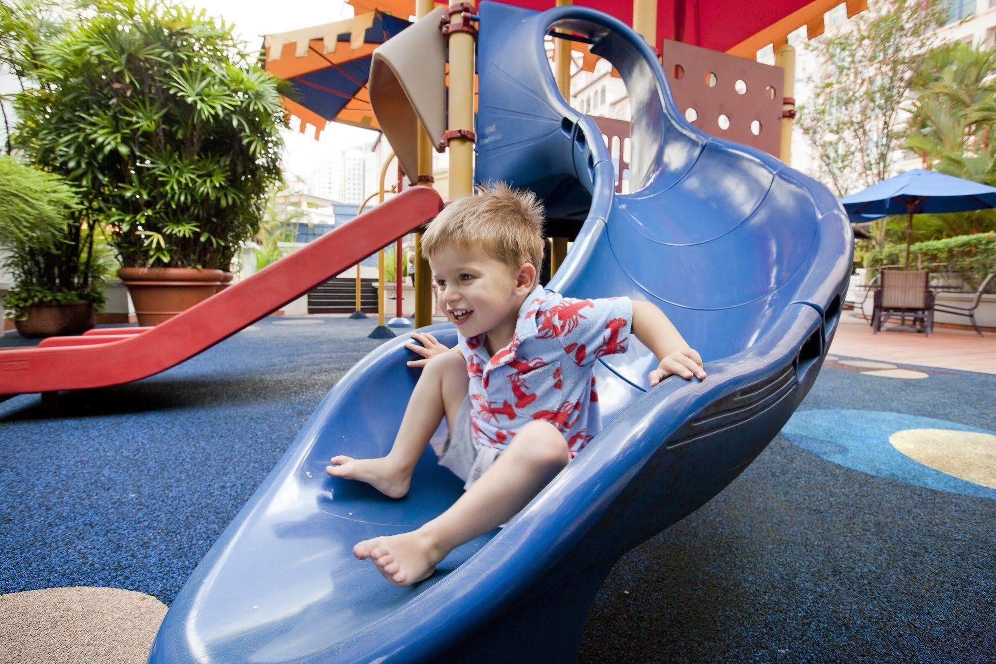 Fraser Place Robertson Walk Singapore Exteriör bild A child on a slide